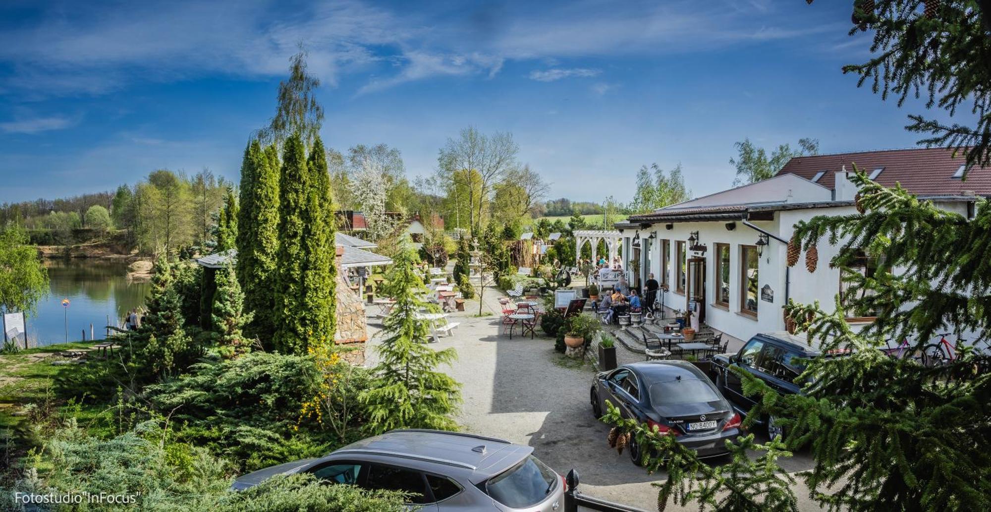 Forteca, Pokoje Goscinne Nad Stawem Dzierzoniow Luaran gambar